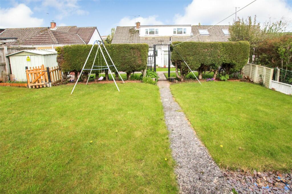 3 bedroom bungalow for sale in Berkeley Avenue, Midsomer Norton