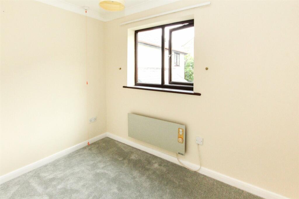 2 bedroom terraced house for sale in Stanley Court, Midsomer Norton