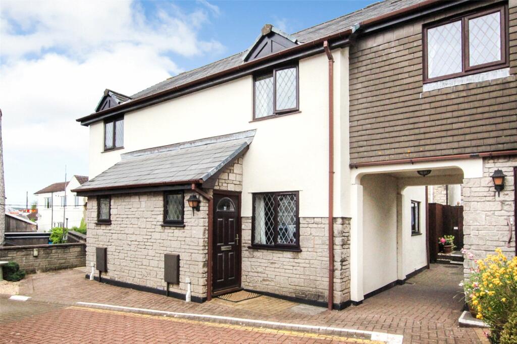 2 bedroom terraced house for sale in Stanley Court, Midsomer Norton