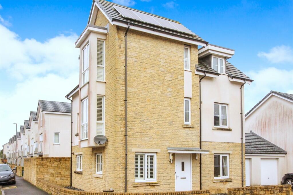 4 bedroom detached house for sale in Eagle Drive, Westfield, Radstock