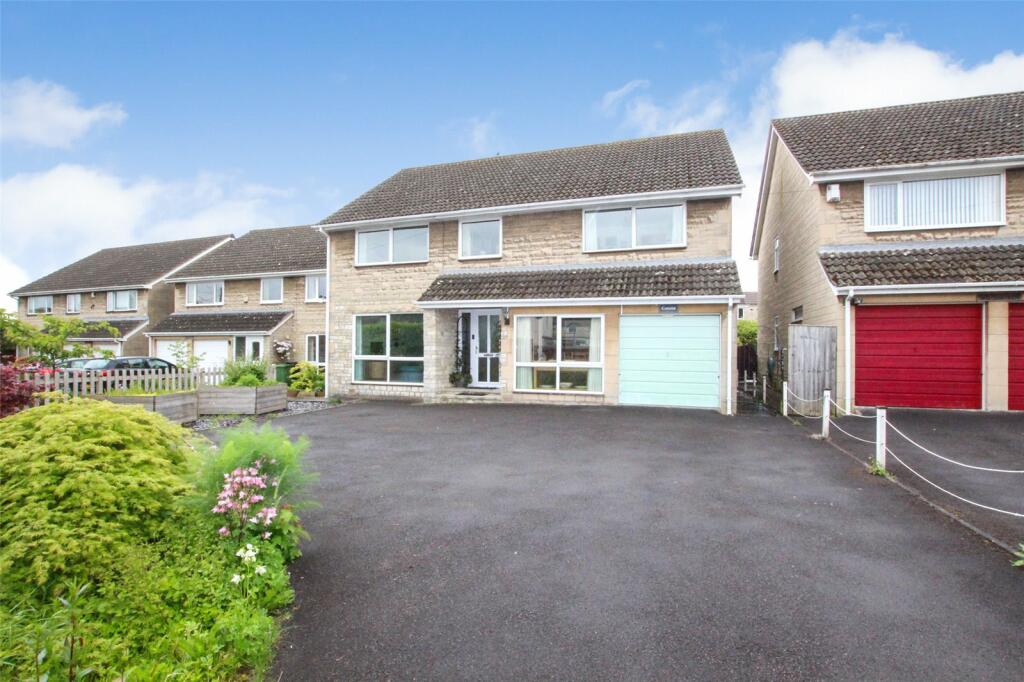 4 bedroom detached house for sale in Road, Midsomer Norton