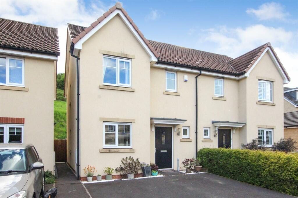 3 bedroom semidetached house for sale in Foxhills Close, Radstock