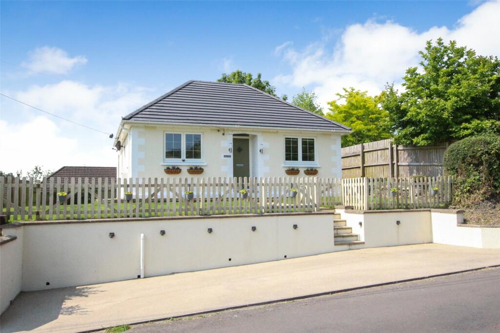 3 bedroom bungalow for sale in Common Lane, Radstock