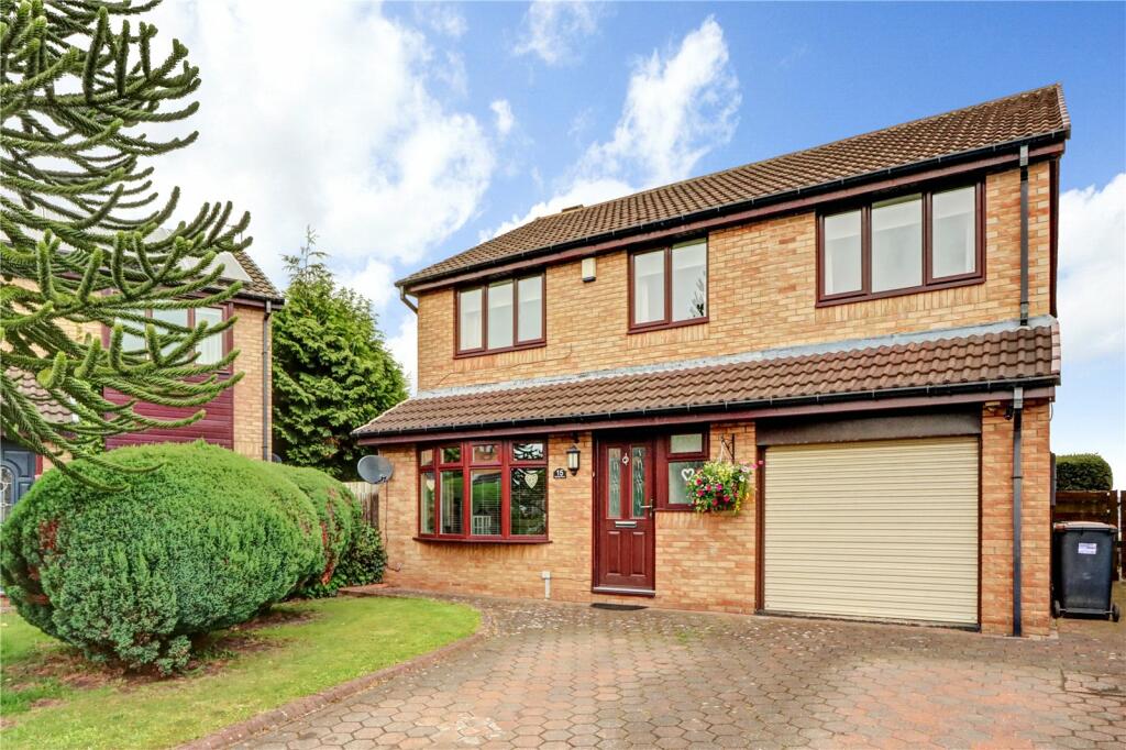 4 bedroom detached house for sale in Bellerby Drive, Ouston, Chester Le