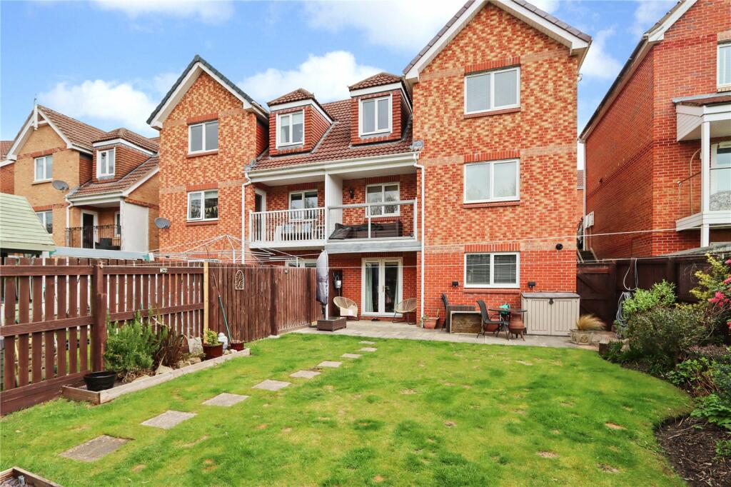 4 bedroom semidetached house for sale in The Chequers, Consett, Durham