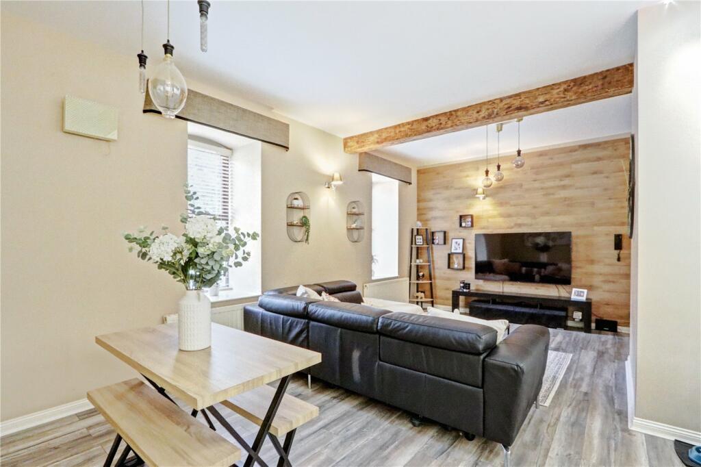 2 bedroom flat for sale in Durham Road, Houghton Le Spring, Tyne and