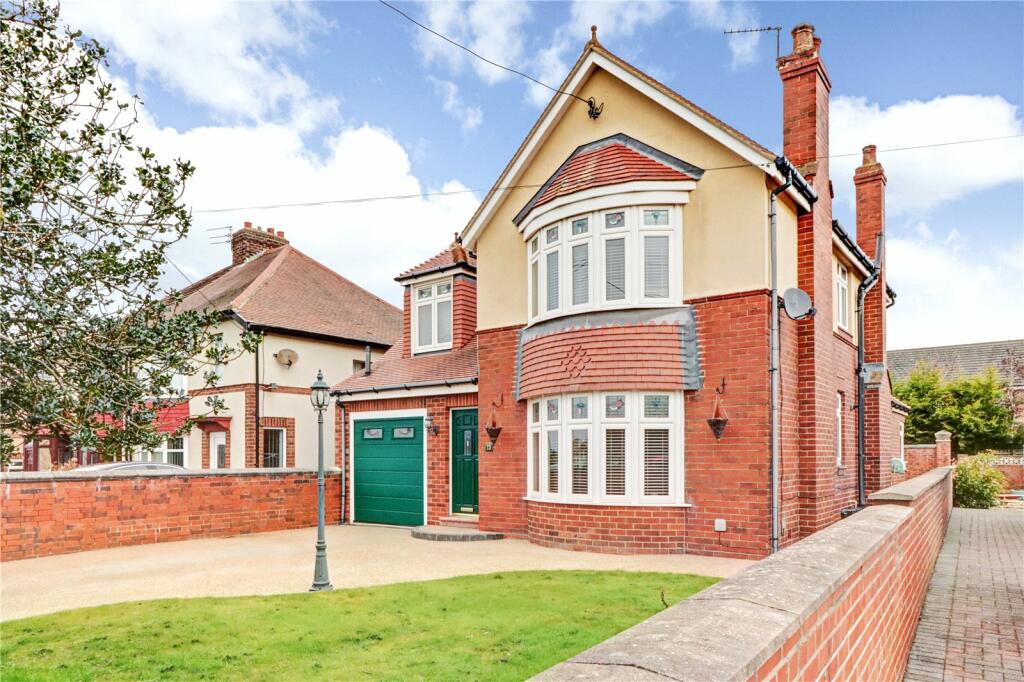 4 bedroom detached house for sale in Hetton Road, Houghton Le Spring
