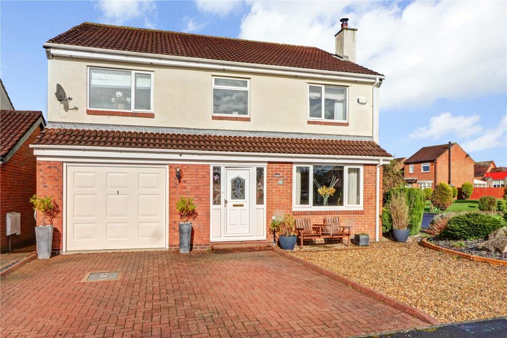 4 bedroom detached house for sale in Priors Grange, High Pittington