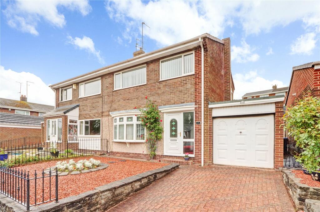 3 bedroom semidetached house for sale in Alder Close, HettonleHole