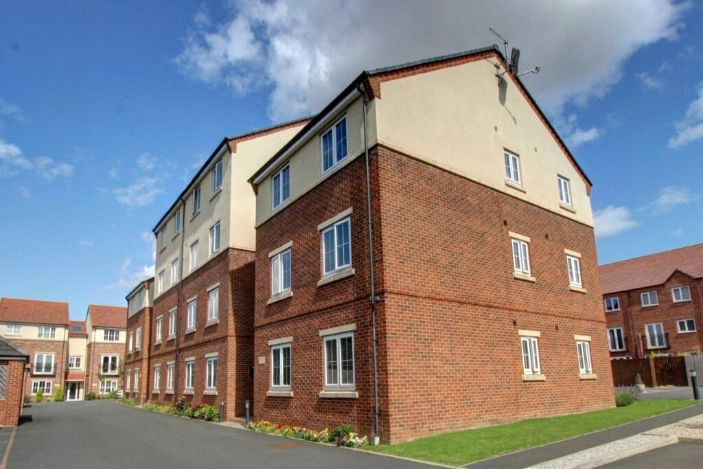 2 bedroom penthouse for sale in Bridle Way, Houghton Le Spring, Tyne