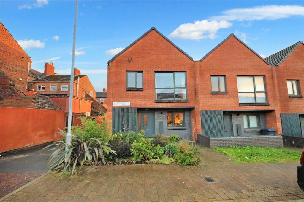 3 bedroom end of terrace house for sale in Armstrong Street, Gateshead, NE8