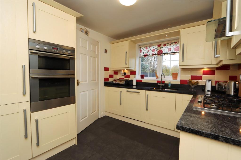 4 bedroom detached house for sale in Oakwell Court, Hamsterley Colliery