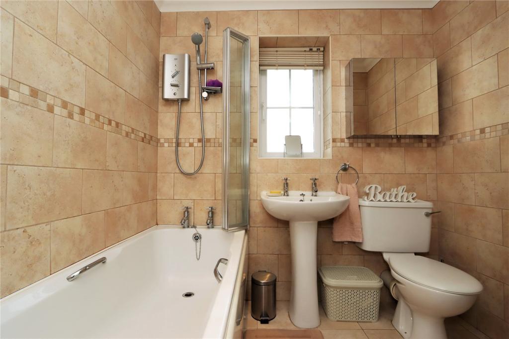 4 bedroom detached house for sale in Oakwell Court, Hamsterley Colliery