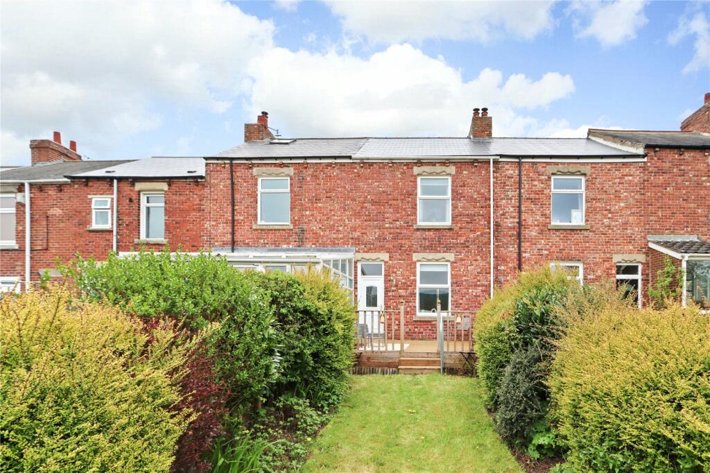 2 bedroom terraced house for sale in North View East, Rowlands Gill, NE39