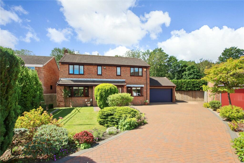 4 bedroom detached house for sale in Breamish Drive, Rickleton