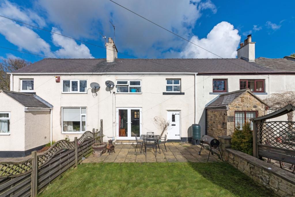 3 bedroom terraced house for sale in Whorlton Hall Cottages, Newcastle