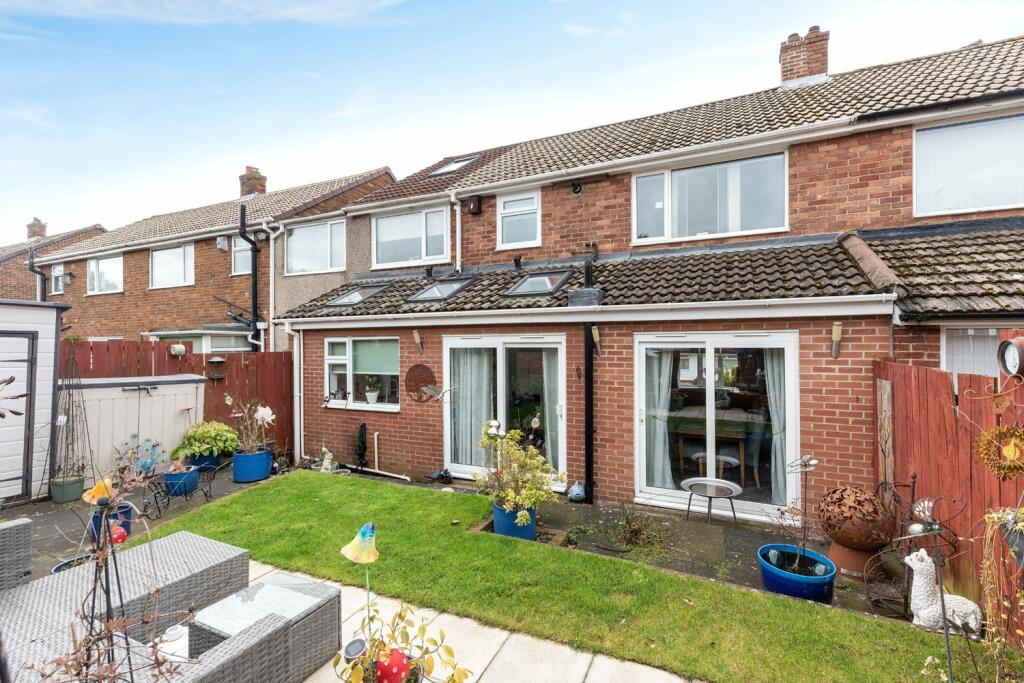 4 bedroom semidetached house for sale in Ashdale Crescent, Newcastle