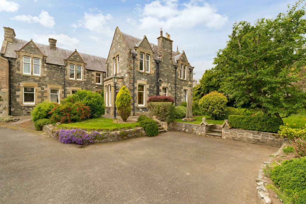 6 bedroom detached house for sale in Caddon View, 14 Pirn Road, Innerleithen, EH44 6HH, EH44