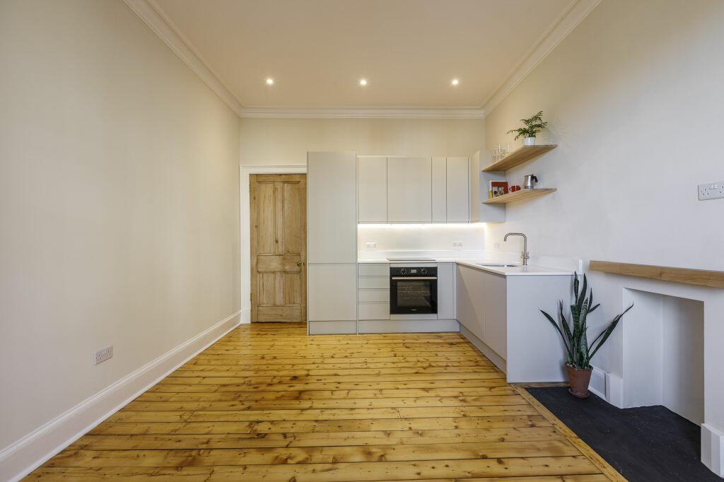 2 bedroom flat for sale in 47/4 Raeburn Place, Edinburgh, EH4 1HX, EH4