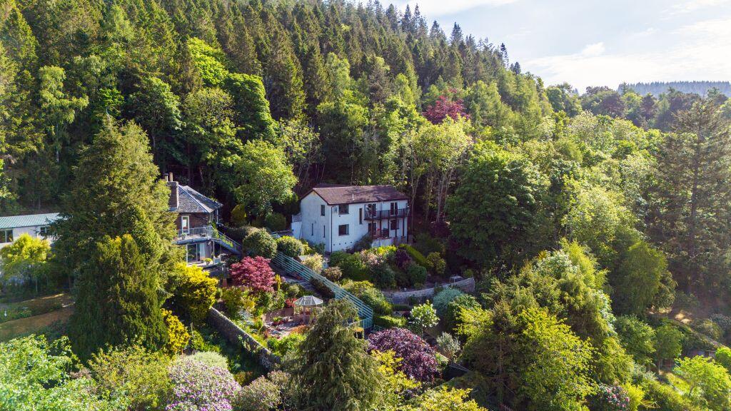 Main image of property: Tara, Venlaw High Road, Peebles, EH45 8RL
