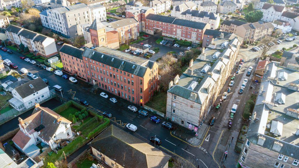Main image of property: 10/1 Restalrig Drive, Edinburgh, EH7 6FY