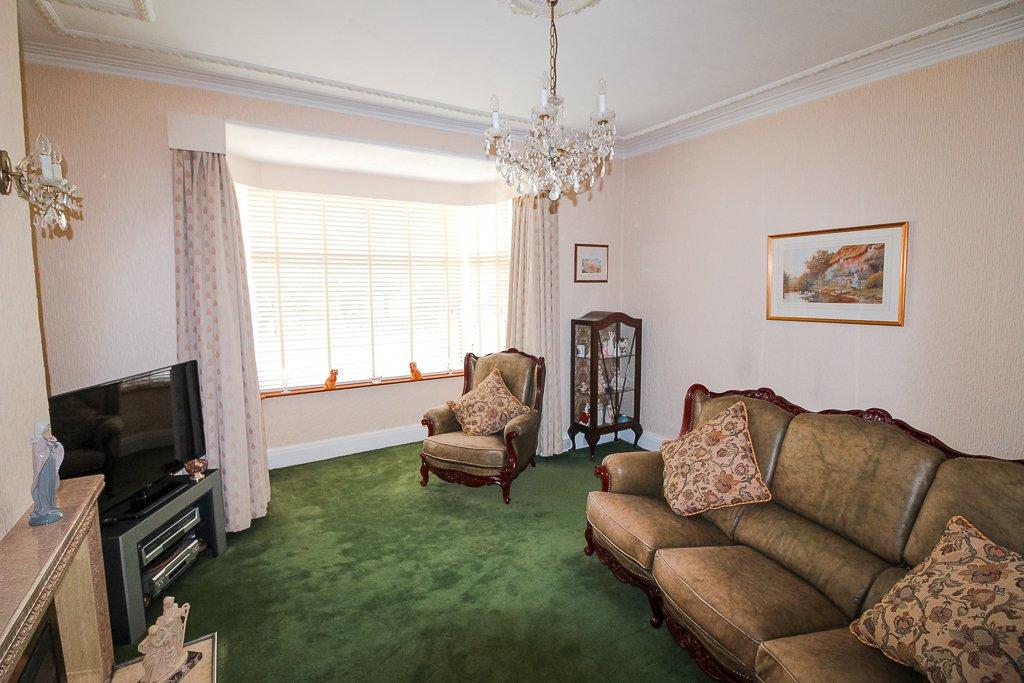 4 bedroom bungalow for sale in Summer Lane, Wombwell, Barnsley, South Yorkshire, S73