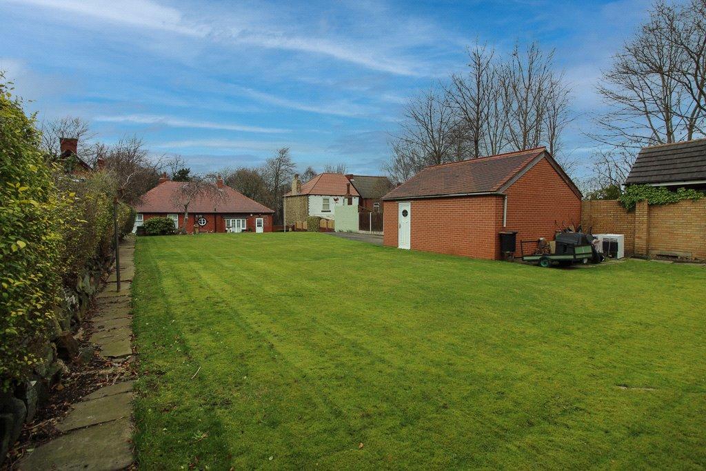 4 bedroom bungalow for sale in Summer Lane, Wombwell, Barnsley, South Yorkshire, S73