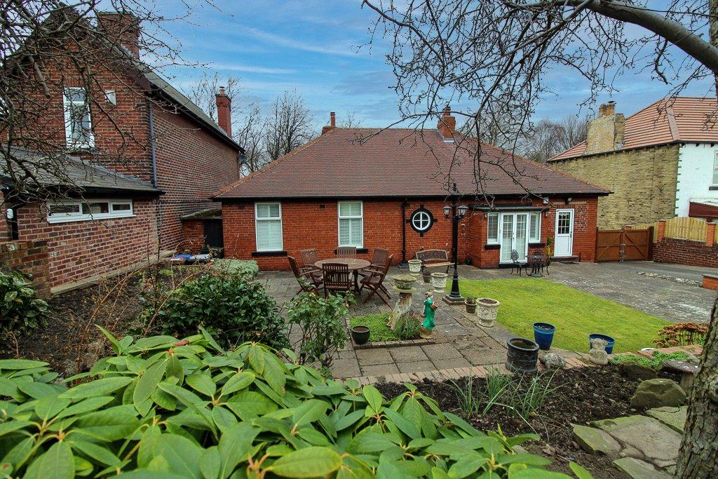 4 bedroom bungalow for sale in Summer Lane, Wombwell, Barnsley, South Yorkshire, S73