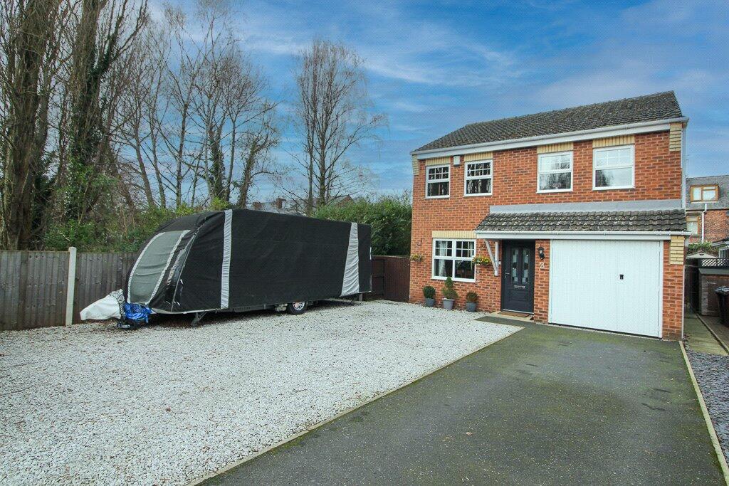 4 bedroom detached house for sale in Swaledale Drive, Wombwell