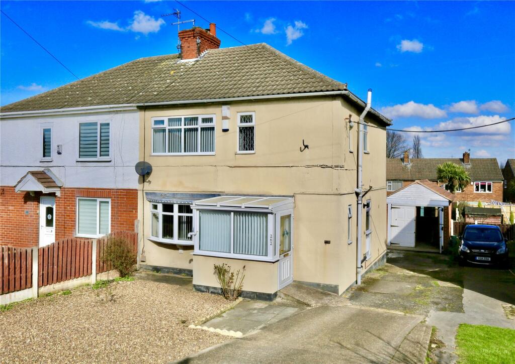 3 bedroom semidetached house for sale in Wath Road, Brampton, Barnsley
