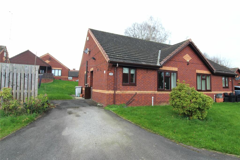 2 bedroom bungalow for sale in Shroggs Head Close, Darfield, Barnsley