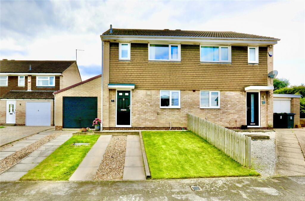3 bedroom semidetached house for sale in Merlin Way, Thorpe Hesley