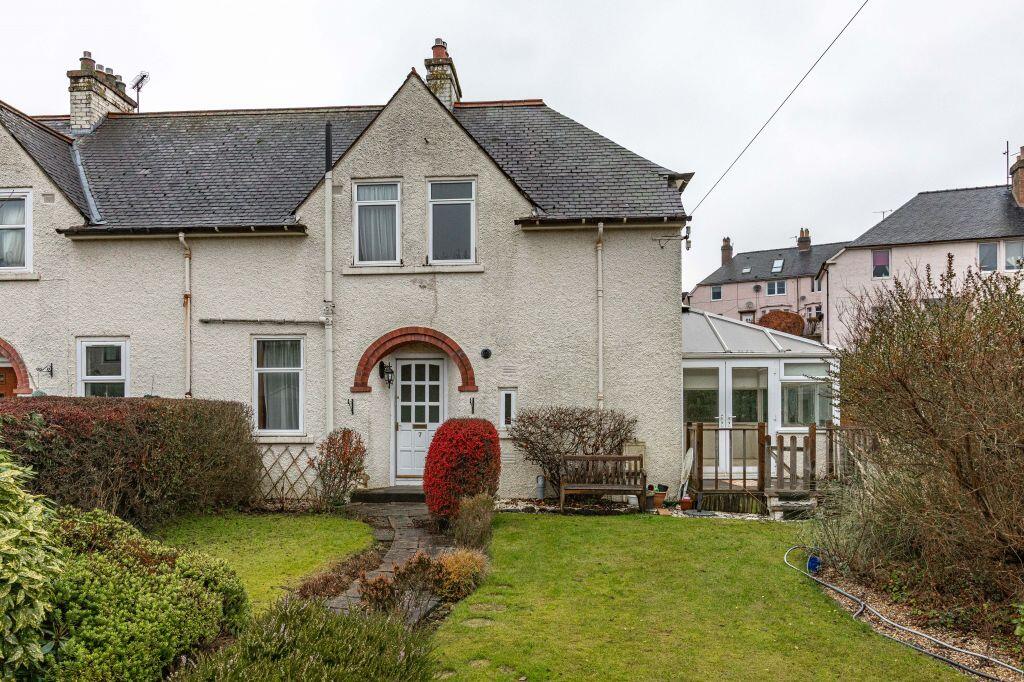 Main image of property: 7 Eildon Terrace, Melrose, TD6 9QJ