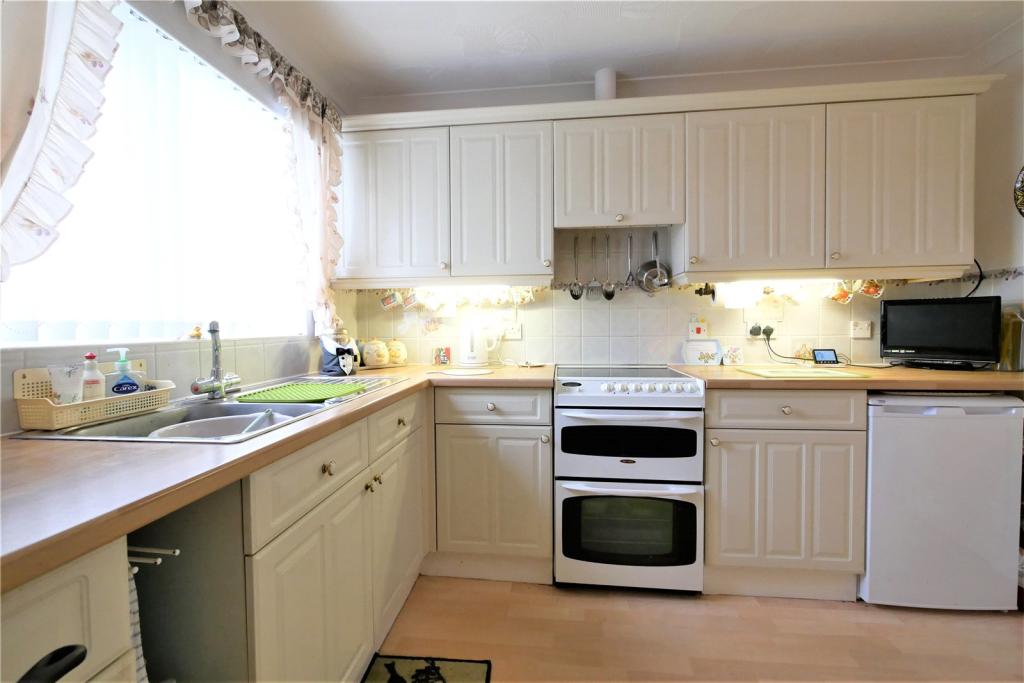 3 bedroom bungalow for sale in Hornby Drive, Sandilands, Mablethorpe, Lincolnshire, LN12