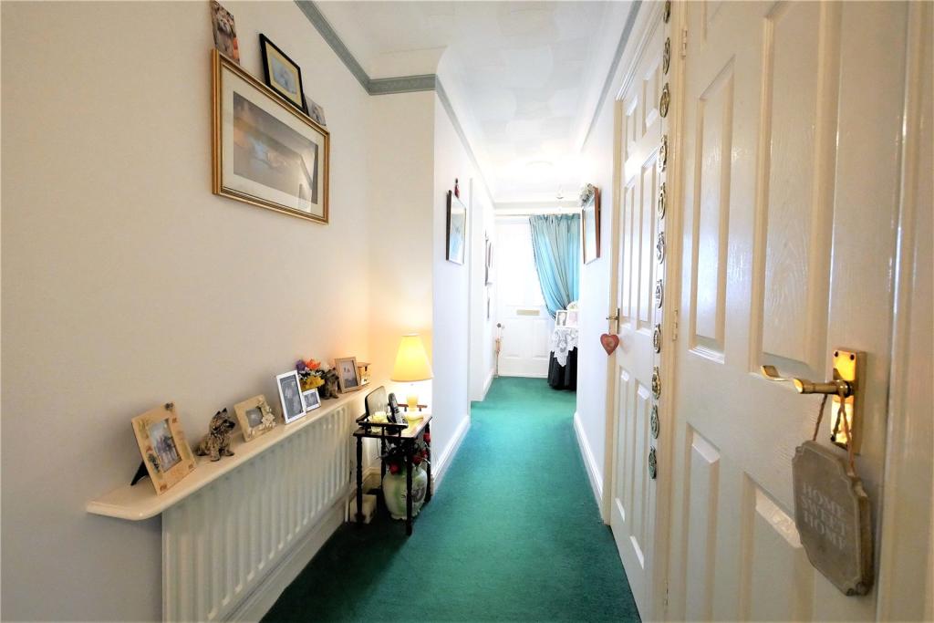 3 bedroom bungalow for sale in Hornby Drive, Sandilands, Mablethorpe, Lincolnshire, LN12