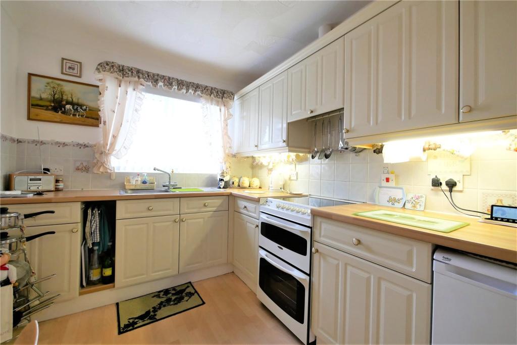3 bedroom bungalow for sale in Hornby Drive, Sandilands, Mablethorpe, Lincolnshire, LN12