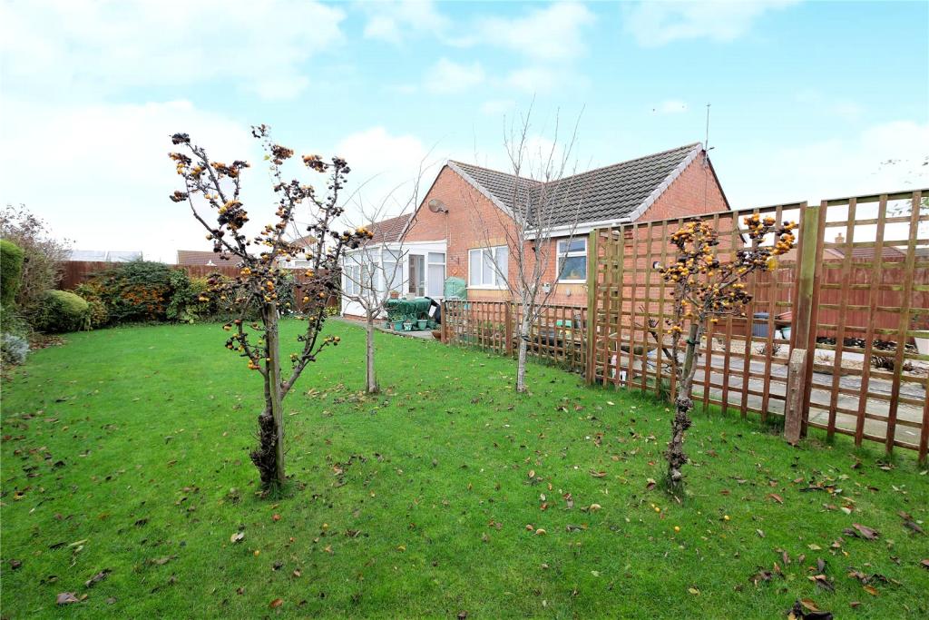 3 bedroom bungalow for sale in Hornby Drive, Sandilands, Mablethorpe