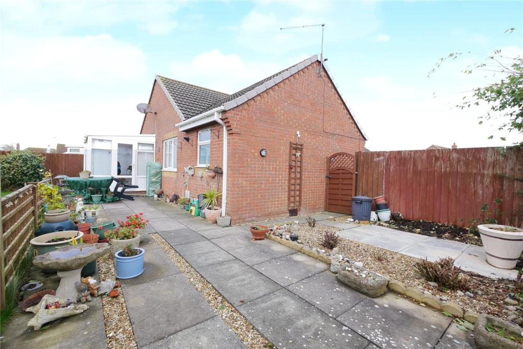 3 bedroom bungalow for sale in Hornby Drive, Sandilands, Mablethorpe