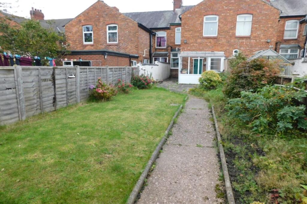 3 bedroom terraced house for sale in Ruskin Road, Crewe, CW2