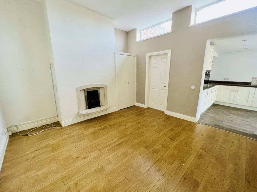 3 bedroom terraced bungalow for sale in General Graham Street, High