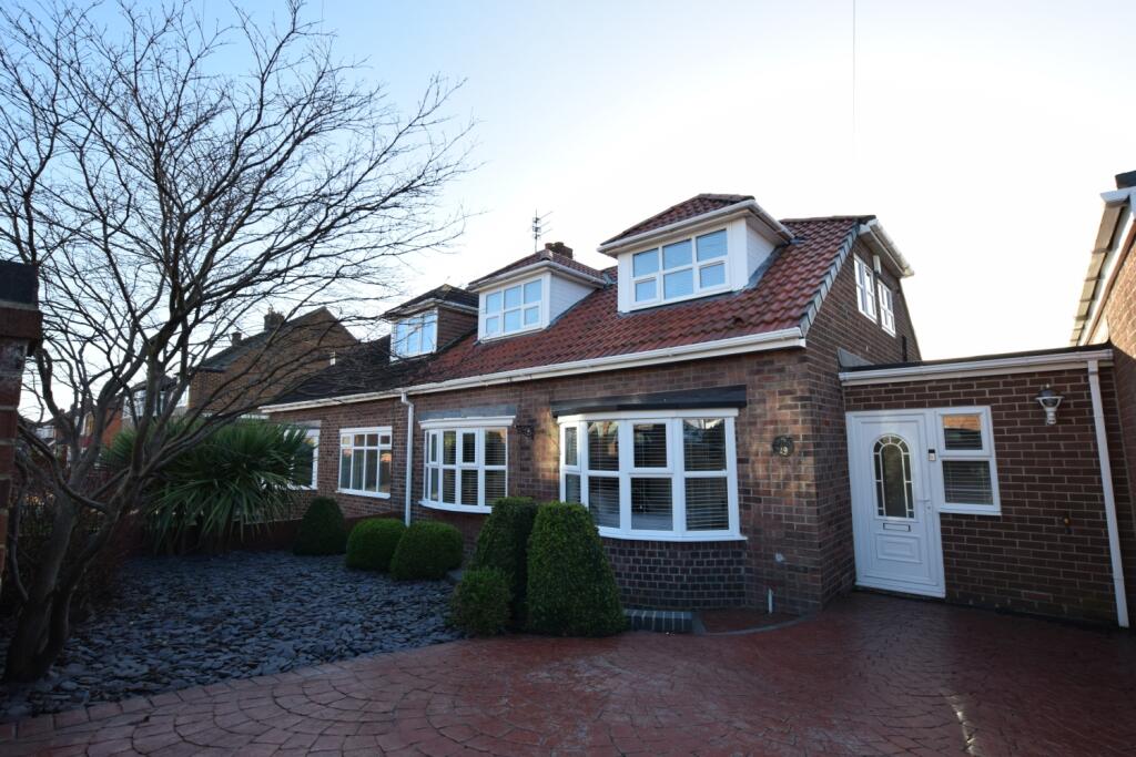 4 bedroom semidetached house for sale in Killingworth Drive