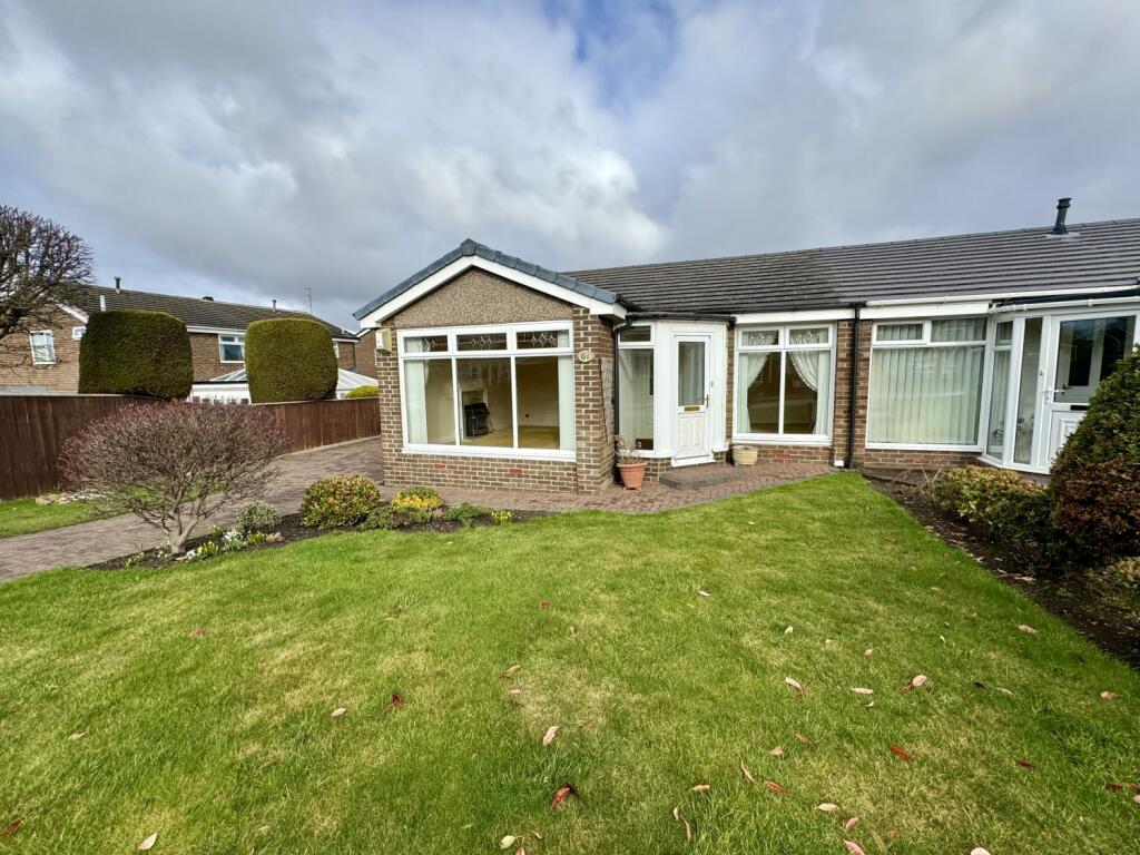 2 bedroom semidetached bungalow for sale in Mayo Drive, Moorside