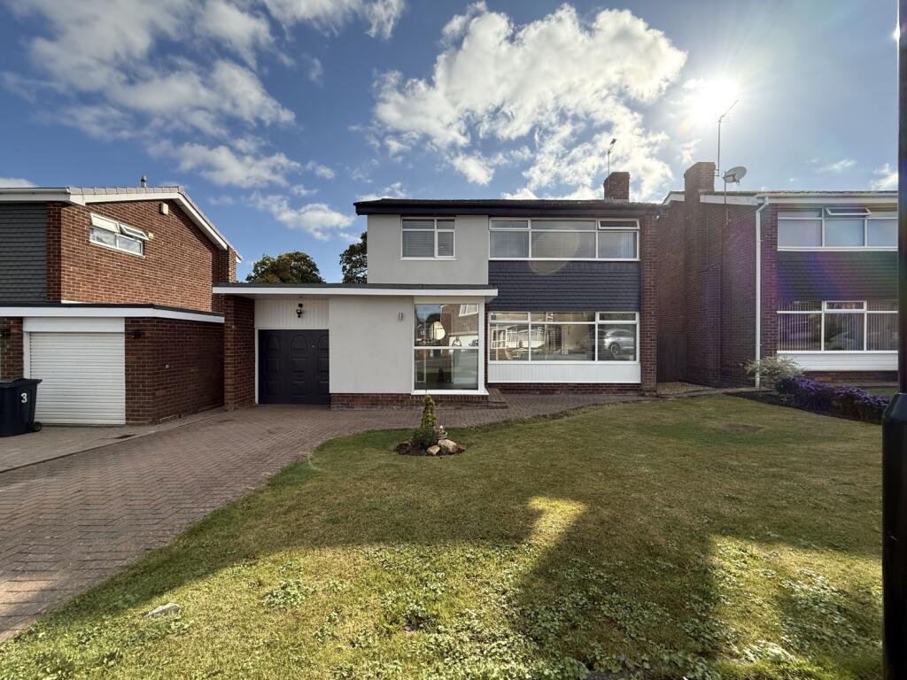 3 bedroom detached house