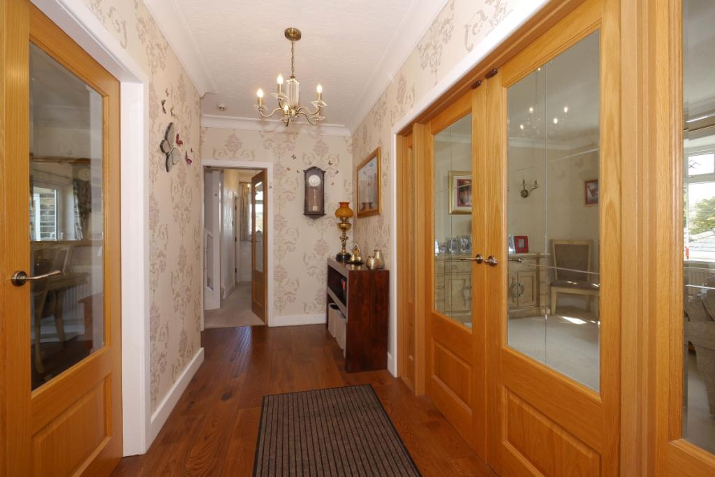 3 bedroom detached house for sale in Roundwood Road, Baildon, Shipley