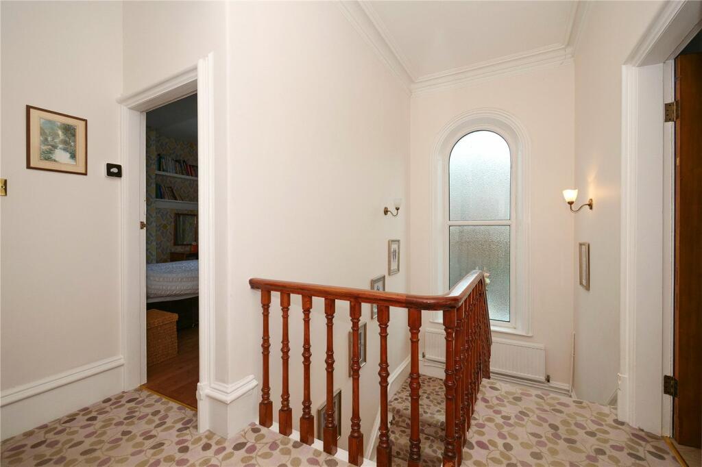 Additional property image - Cliffe Lane South, Baildon, Shipley, West Yorkshire, BD17