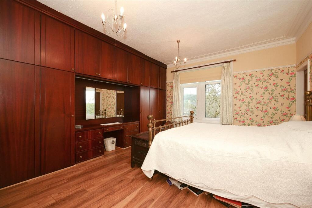 Additional property image - Cliffe Lane South, Baildon, Shipley, West Yorkshire, BD17