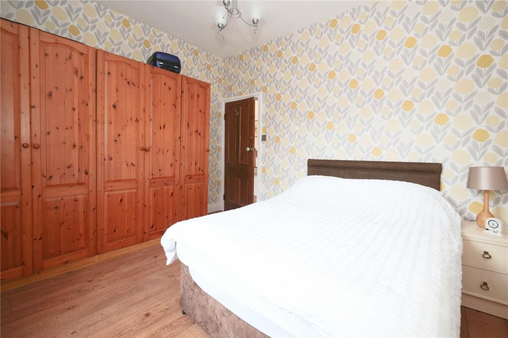 Additional property image - Cliffe Lane South, Baildon, Shipley, West Yorkshire, BD17