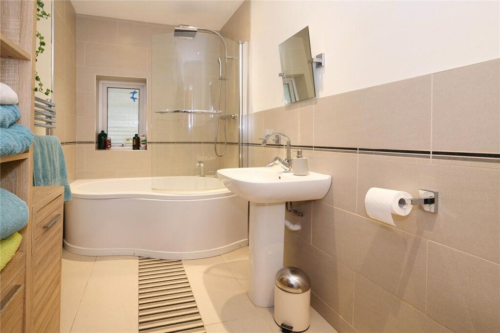 Additional property image - Cliffe Lane South, Baildon, Shipley, West Yorkshire, BD17