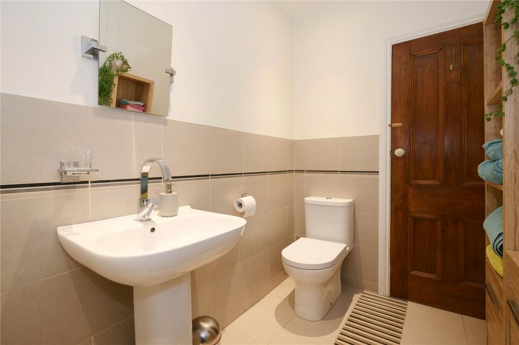 Additional property image - Cliffe Lane South, Baildon, Shipley, West Yorkshire, BD17