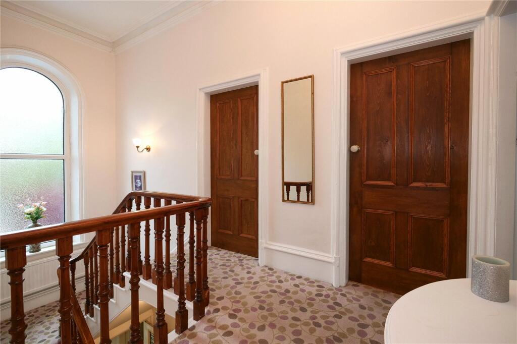 Additional property image - Cliffe Lane South, Baildon, Shipley, West Yorkshire, BD17